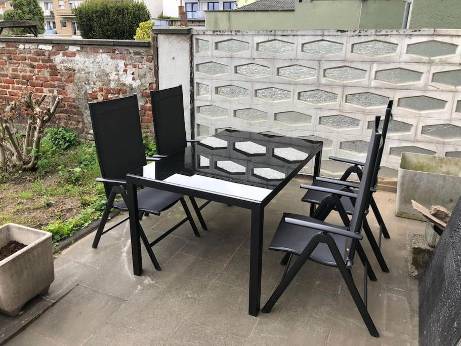 Charmante Gartenwohnung Mit Privatem Grossen Garten 科隆 外观 照片