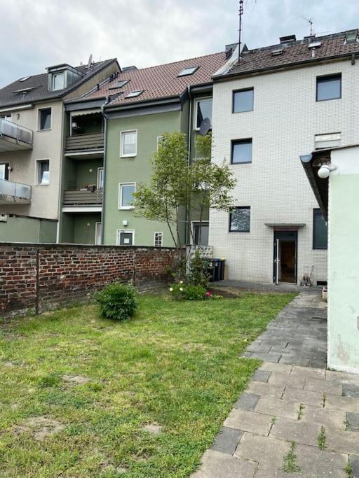 Charmante Gartenwohnung Mit Privatem Grossen Garten 科隆 外观 照片